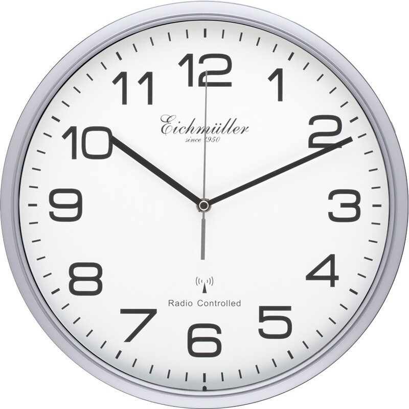 horloge murale radio-pilotée couleur argent