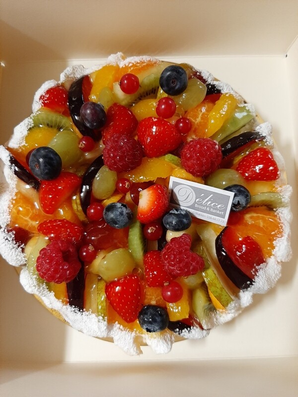Fruittaart op zanddeeg  8 pesonen