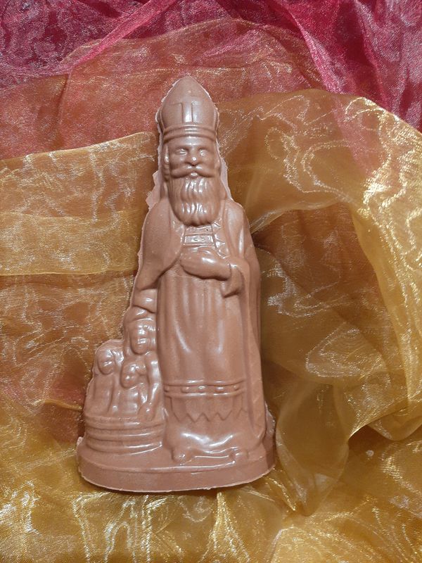 Sint met kindjes 21 cm melk chocolade