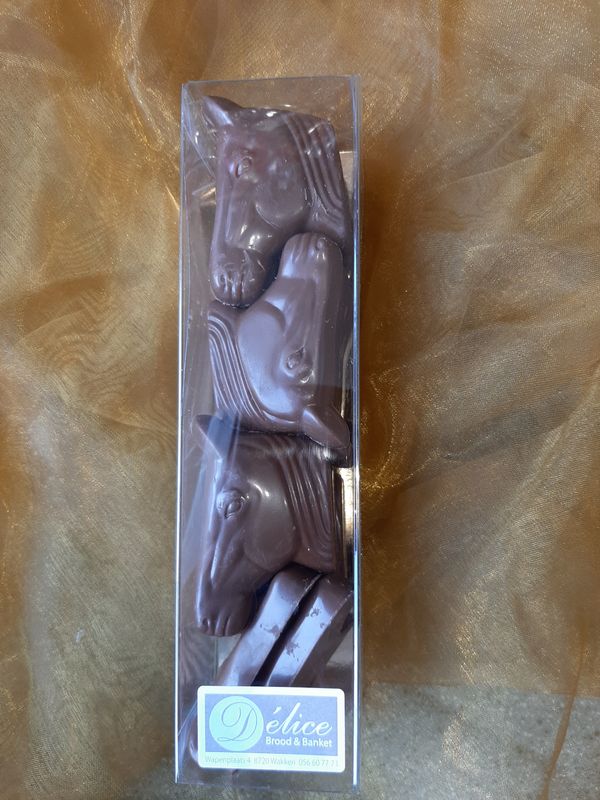 Paarden koppen melkchocolade 14 stuks
