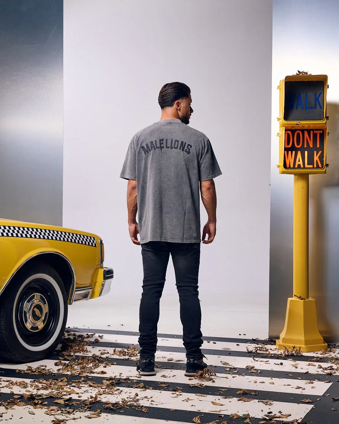 Graffiti Spray T-Shirt | MM1-AW24-26 | Vintage Grey