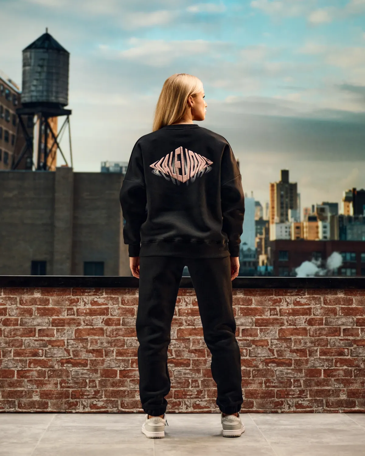 Diamond Sweater | MD2-AW24-21 | Black/Frosty Pink