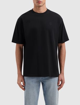 Essential Initial T-Shirt | Zwart | 10113