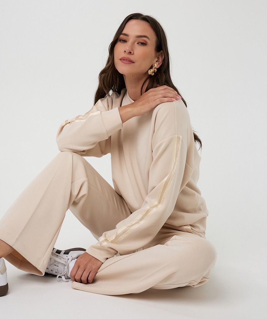 F25.05504 | Sweater Rhinestones  Modal