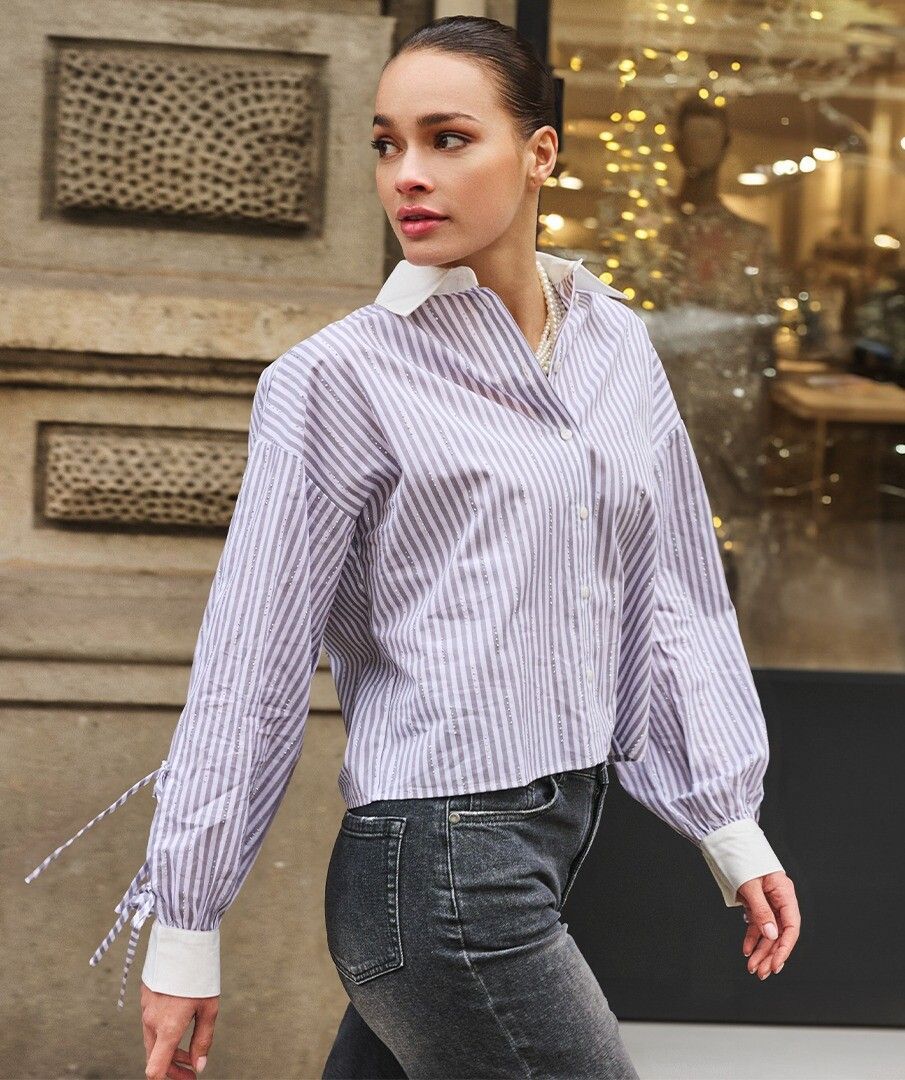 F25.14520 | Blouse Cropped Stripes Rhinestones