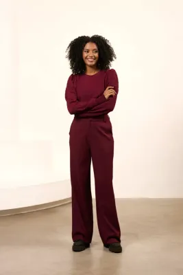 Thyrsa | QK203 | Burgundy