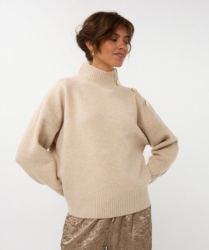 W25.07722 | Sweater Shoulder Buttons | Sand