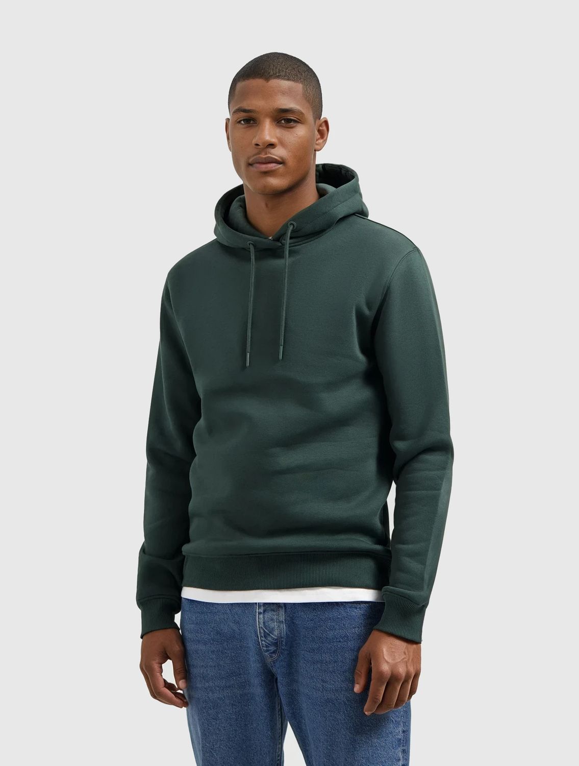 25030301 | Essential Logo Hoodie | Dark Green