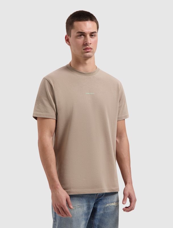 26010104 | Family Crest T-Shirt | Pure Path | Taupe