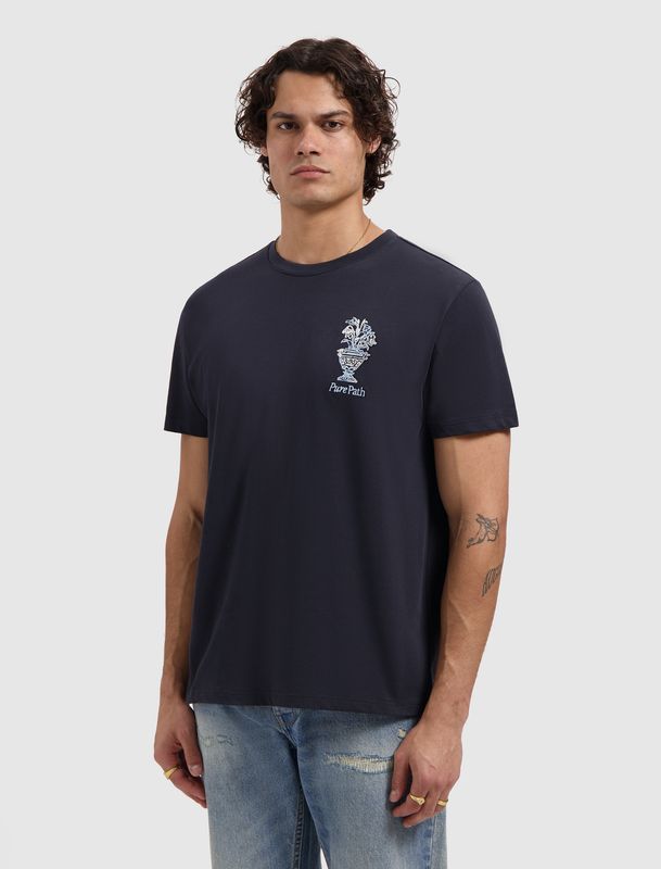 26010106 | Embroidered Vase T-shirt | Dark Navy
