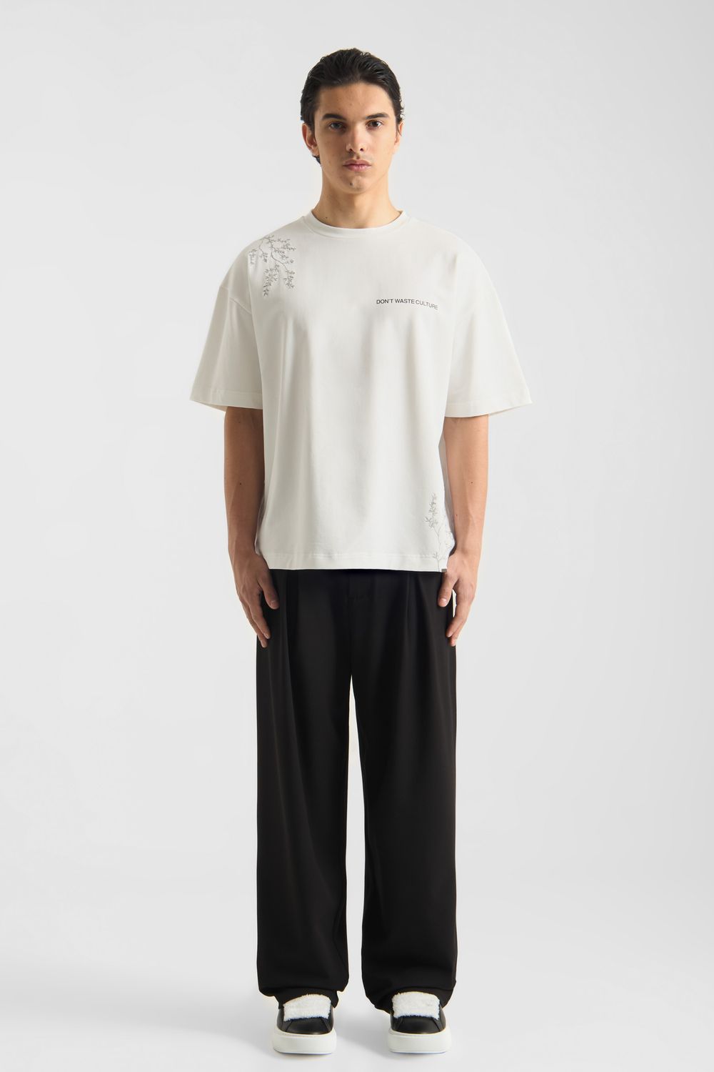 Morikae Tee | D11.1948 | Offwhite