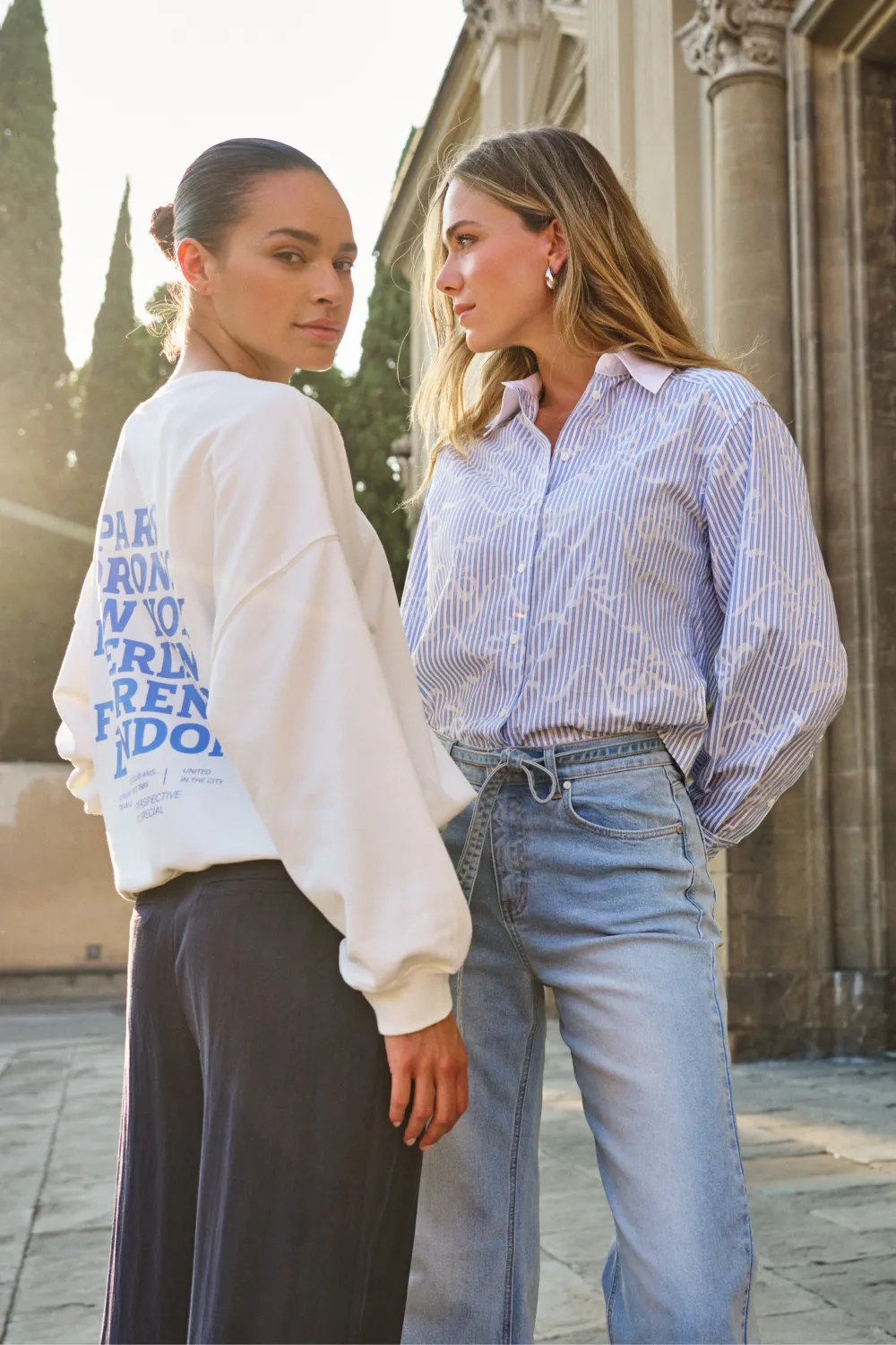 SP26.05019 | Sweater Cities | Offwhite/Blue