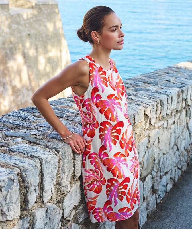 HS26.10206 | Dress Wonders
