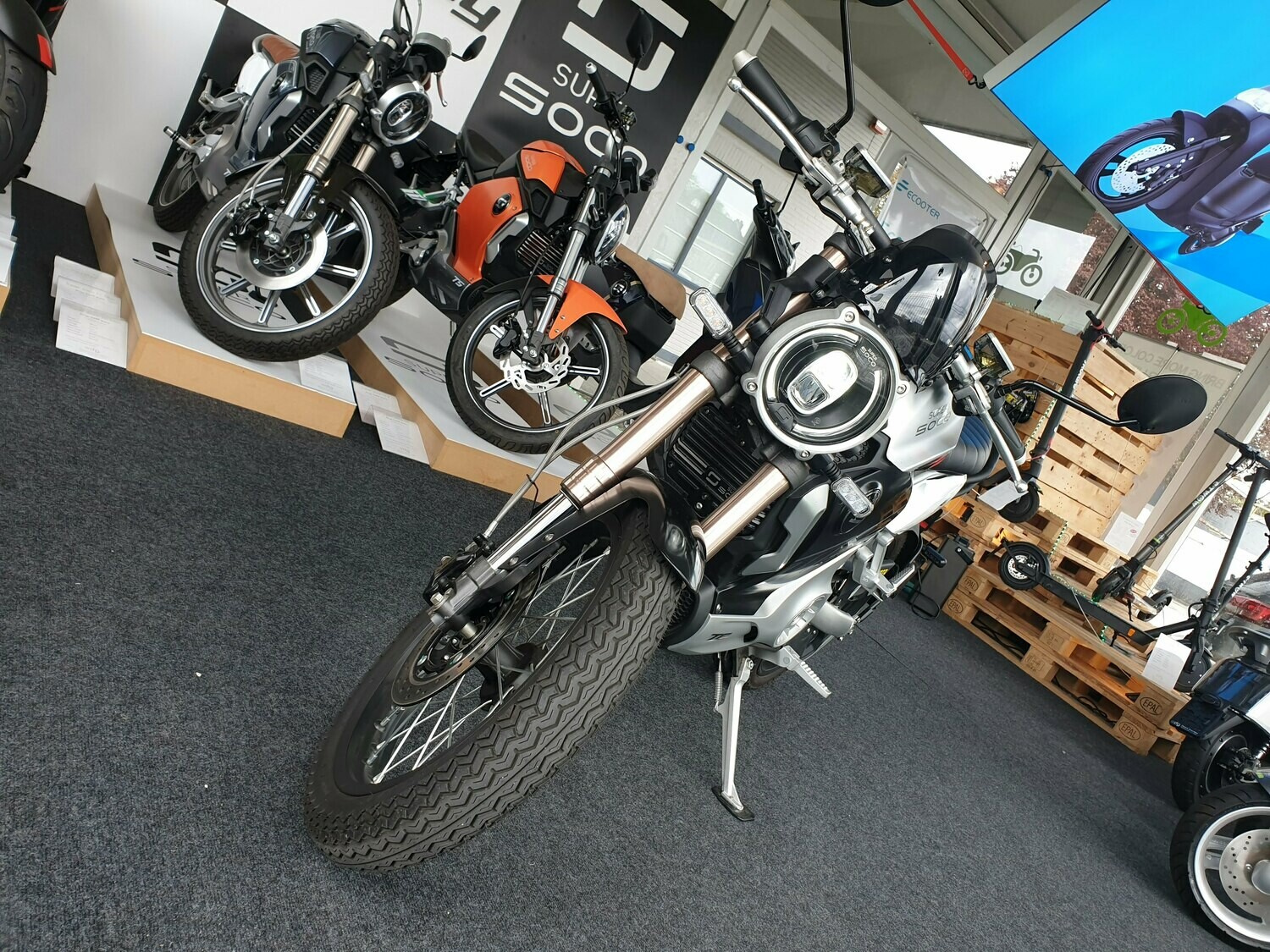 Super Soco TC Max 125cc A1/B 100% elektrisch ! 600KM !