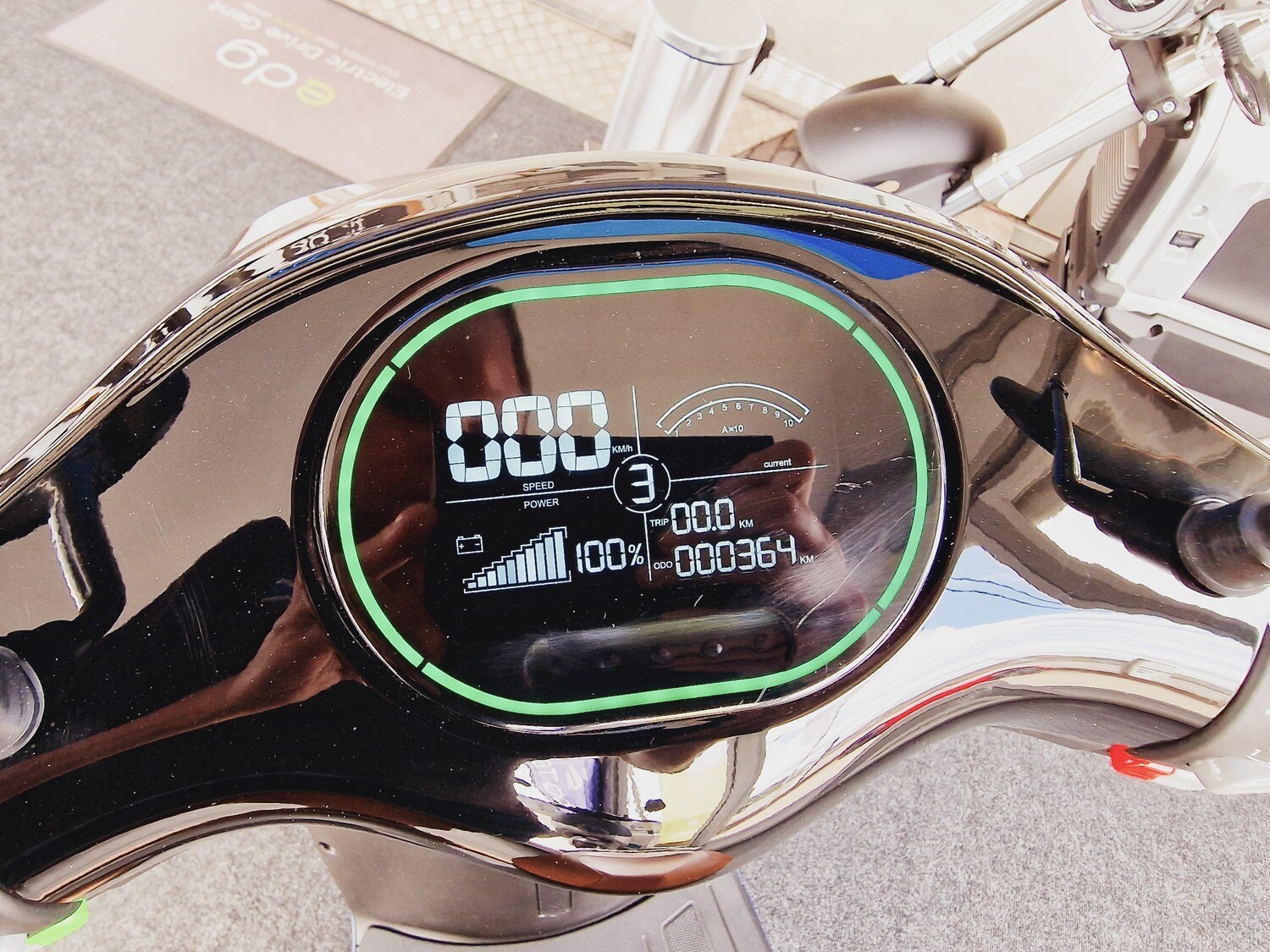 Horwin EK3 Deluxe 300KM 90km/u 2 accu&#39;s 80 - 120KM range