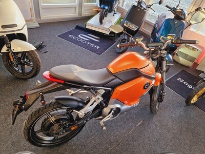 Super Soco TS 100% elektrische bromfiets KLASSE A 25Km/u