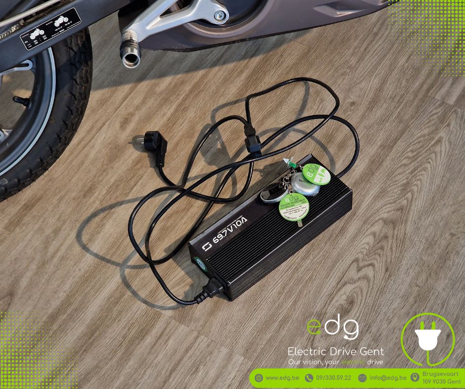 🔥 TOPDEAL Super Soco TC | Slechts 550 km! 🔥