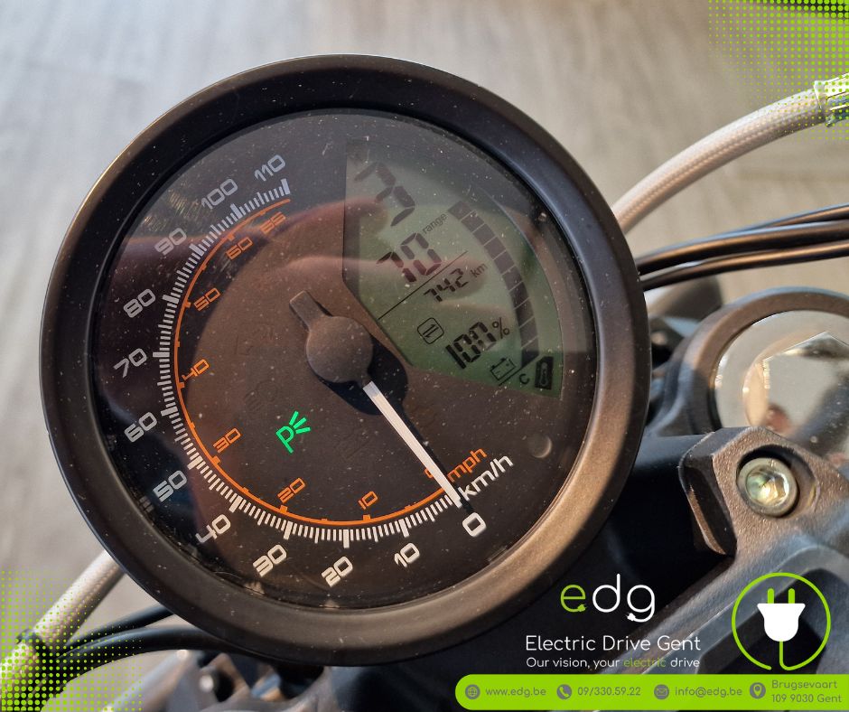 🔥 Super Soco TC Max 125cc A1/B 100% elektrisch ! 740KM ! LIKE NEW🔥 🔥 Super Soco TC Max 125cc A1/B 100% elektrisch ! 740KM ! LIKE NEW🔥