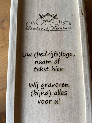 Graveren van wijnkist