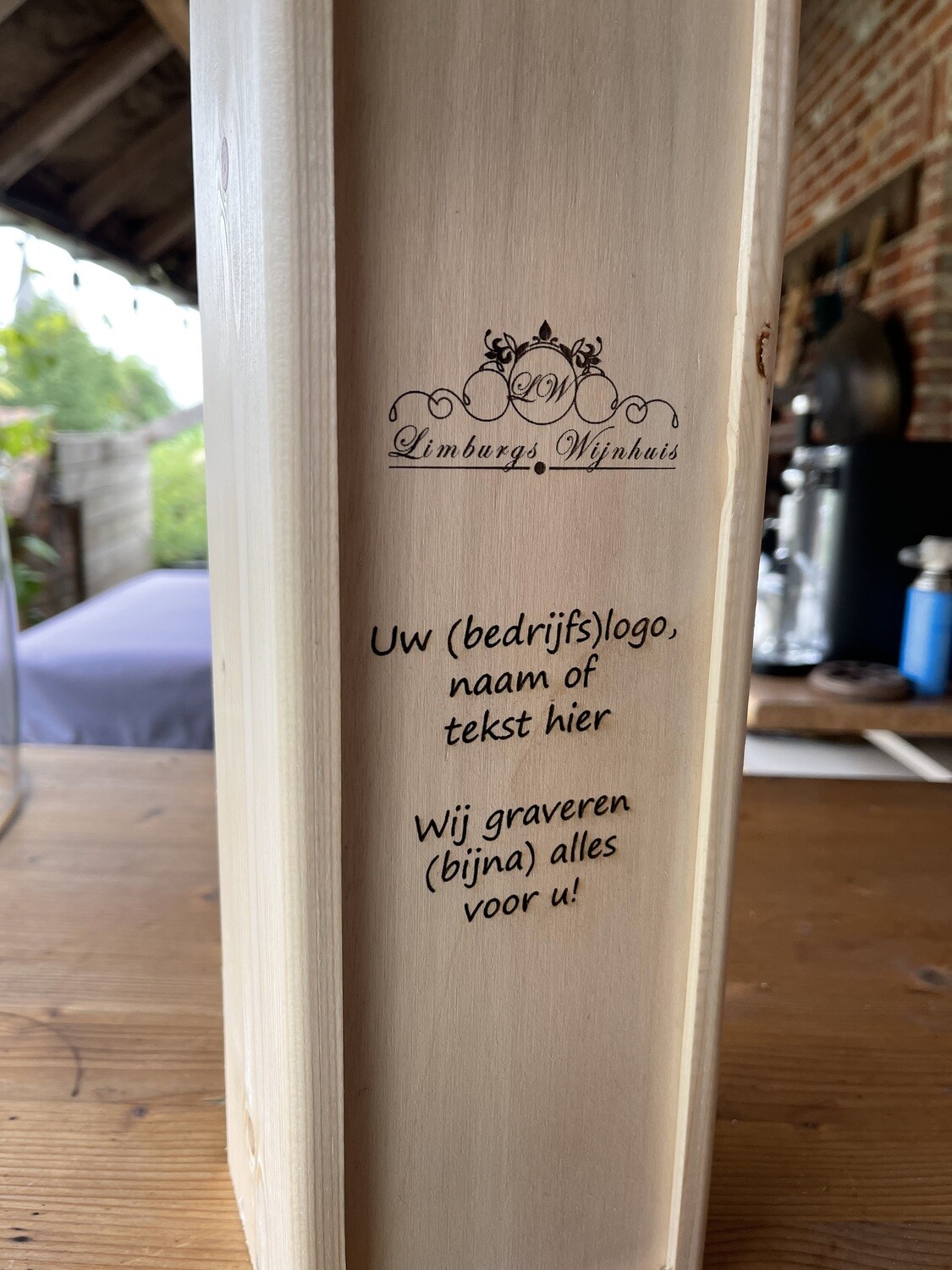 Graveren van wijnkist (groot)