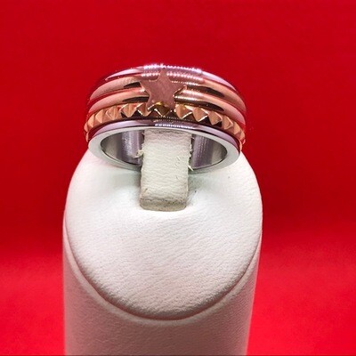 iXXXi Ring