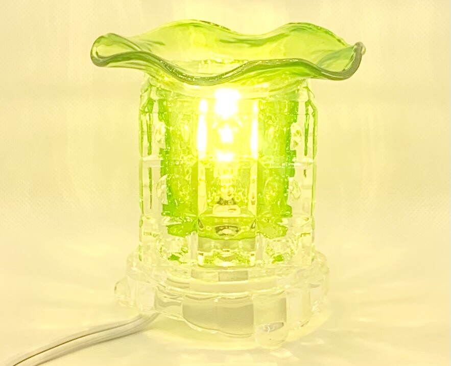 Electric ? Cube-Shaped Glass Oil Burner/Warmers: Gr