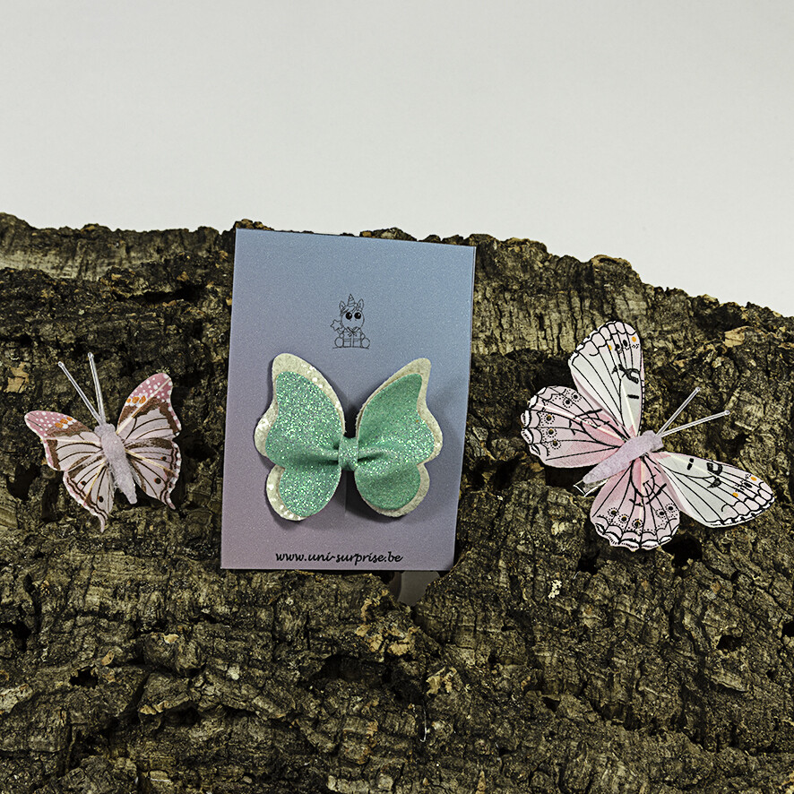 Speldje vlinder mint-wit (60 mm clip)