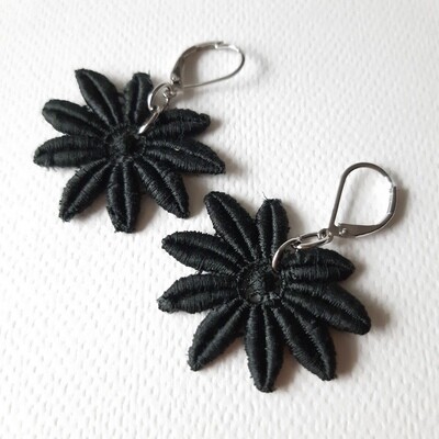 met zilverkleurig haakje