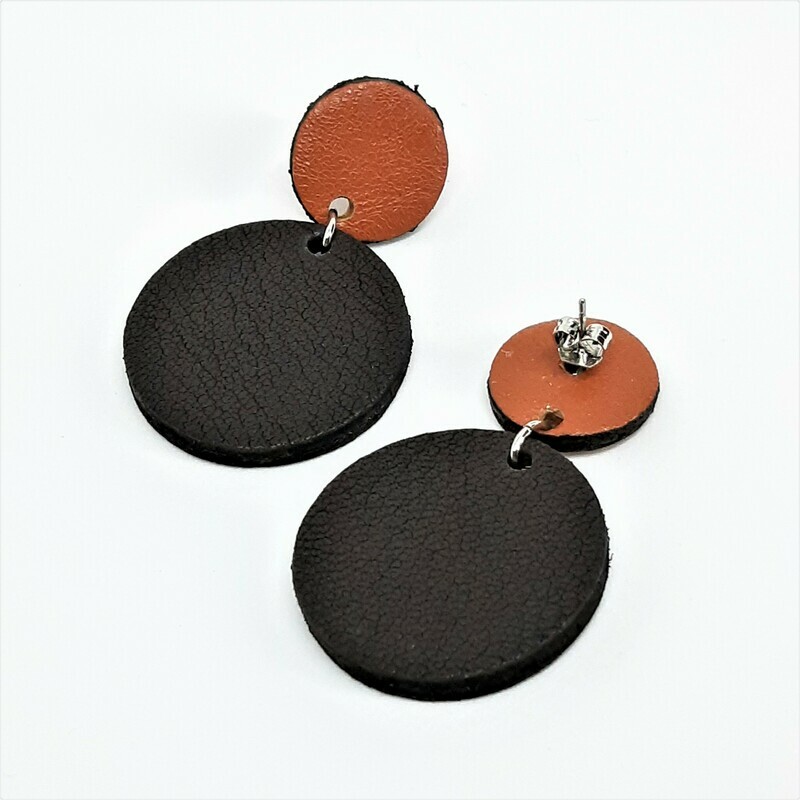 Oorbellen met een zwart randje - samba en zwart bruin leder - L: 5cm