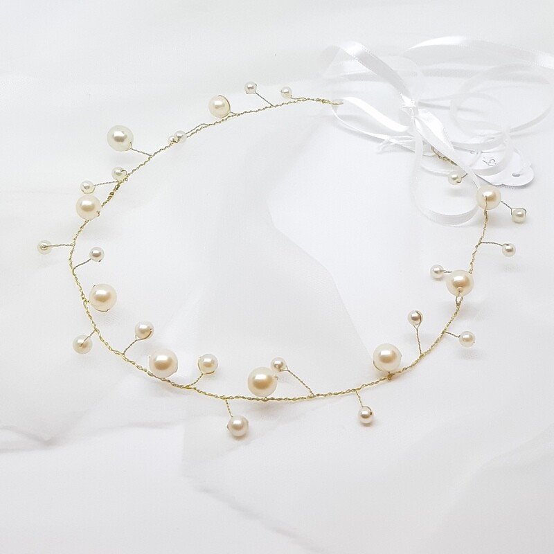 Bruidsaccessoire - Boho bruidskroon met parels en goud draad