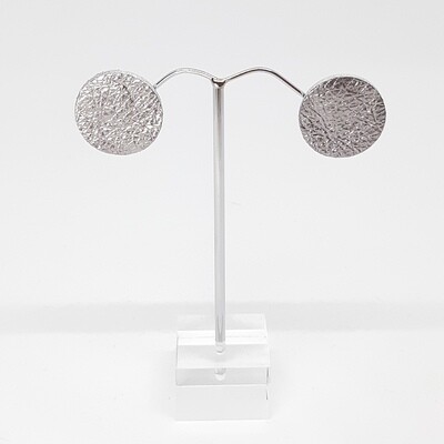 Oorbellen met een zilveren randje - zilver lakleder - diam: 2,4 cm