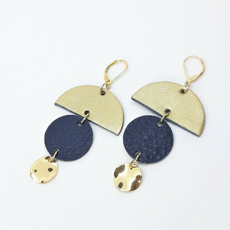Statement oorbellen in duo color fantasie - blauw & goud leder