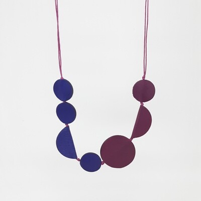 halssnoer Alicia in violet en aubergine