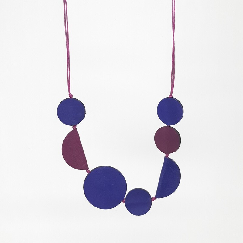halssnoer Alicia in violet en aubergine