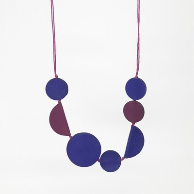 halssnoer Alicia in violet en aubergine