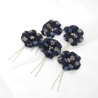 Haarpins - set van 5 spelden donker blauwe stoffen bloemen en gepareld hart