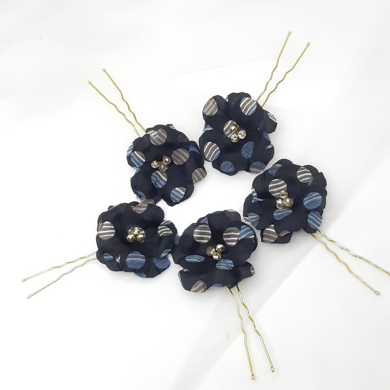 Haarpins - set van 5 spelden donker blauwe stoffen bloemen en gepareld hart