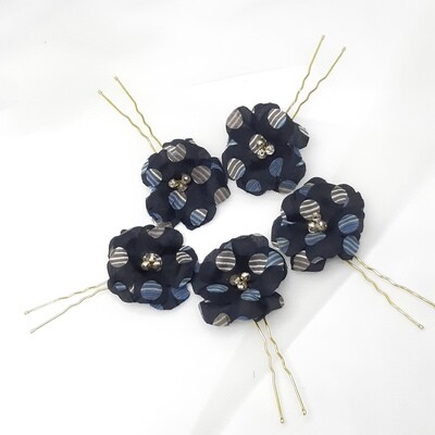Haarpins - set van 5 spelden donker blauwe stoffen bloemen en gepareld hart
