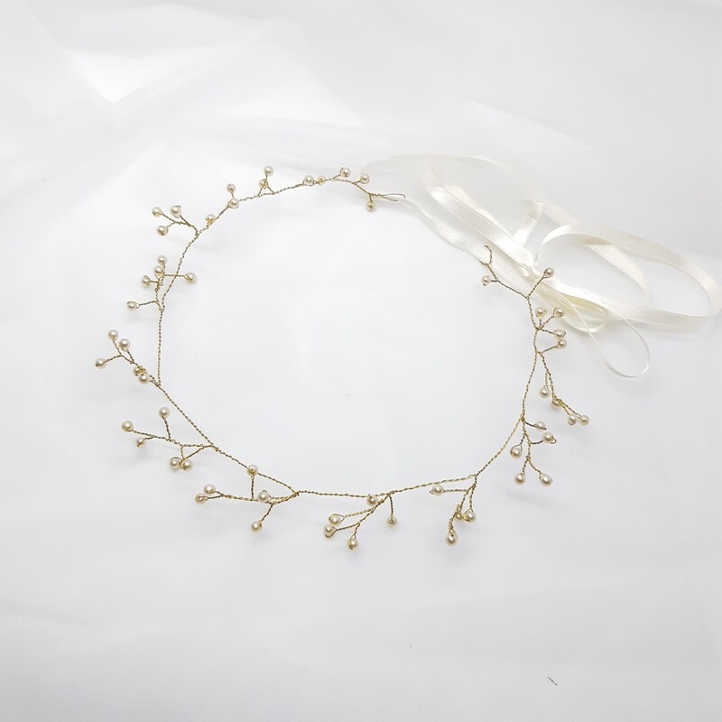Bruidsaccessoire - Boho-kroon met fijne parels en goud draad