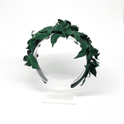 Diadeem groen met lederen bloemen