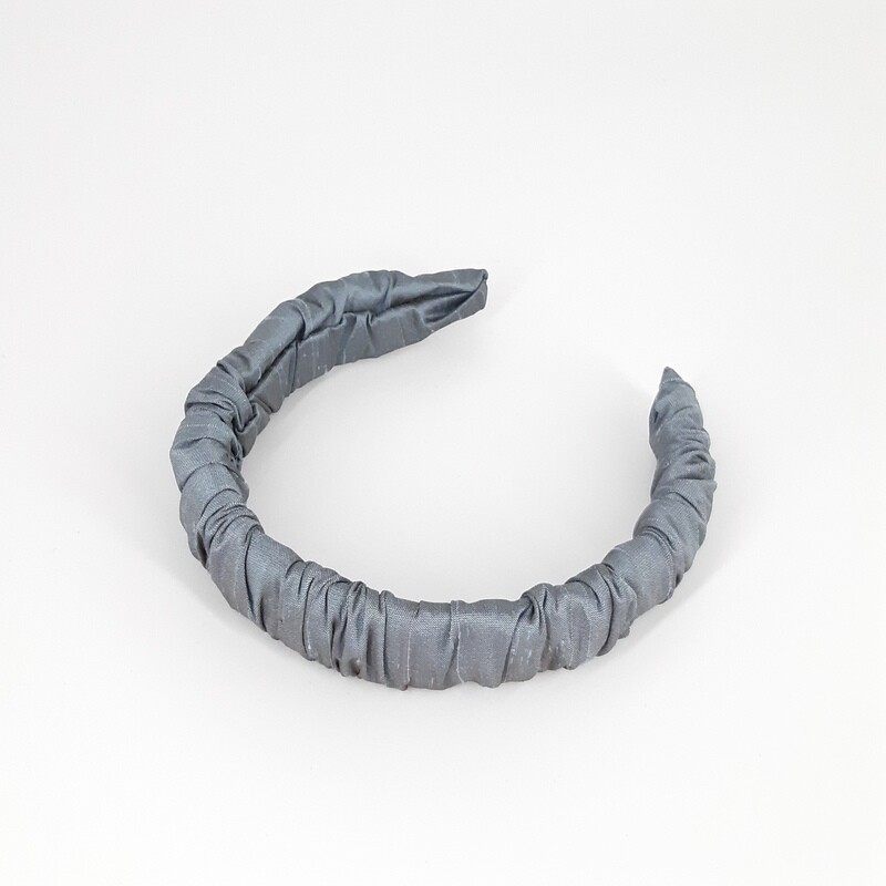 Crunchie diadeem in ijs blauwe taft