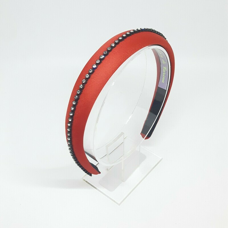 Diadeem met een fijne strook strass kristallen - rood Diadeem met een fijne strook strass kristallen - rood