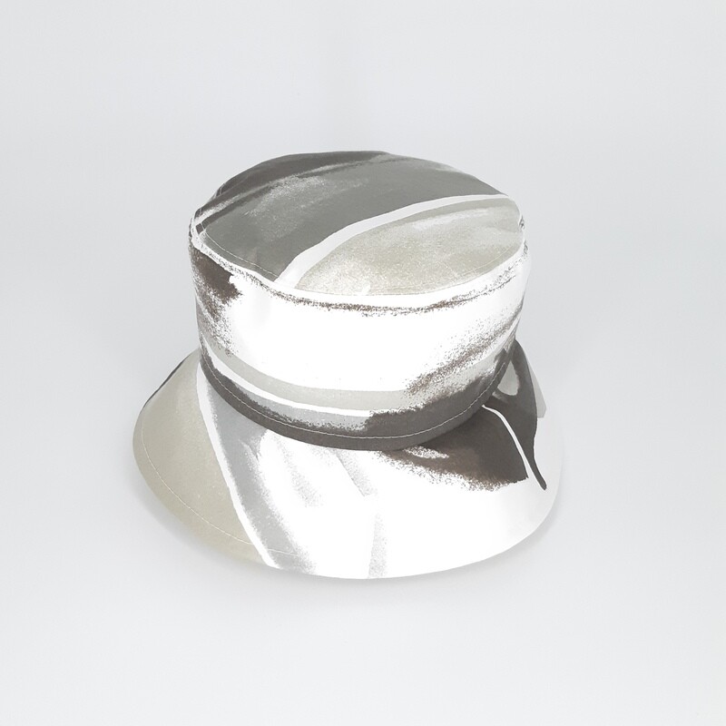 Bucket hoed print: 50 shades of grey 