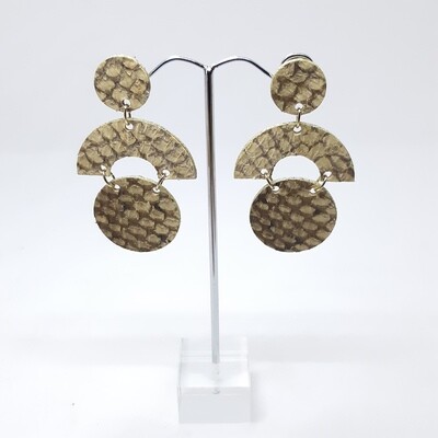 Oorbellen sterrenbeeld Cancer/Kreeft (21 jun-22 jul) creme geschubt visleder