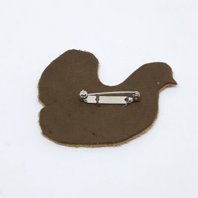 Broche - Kip 01