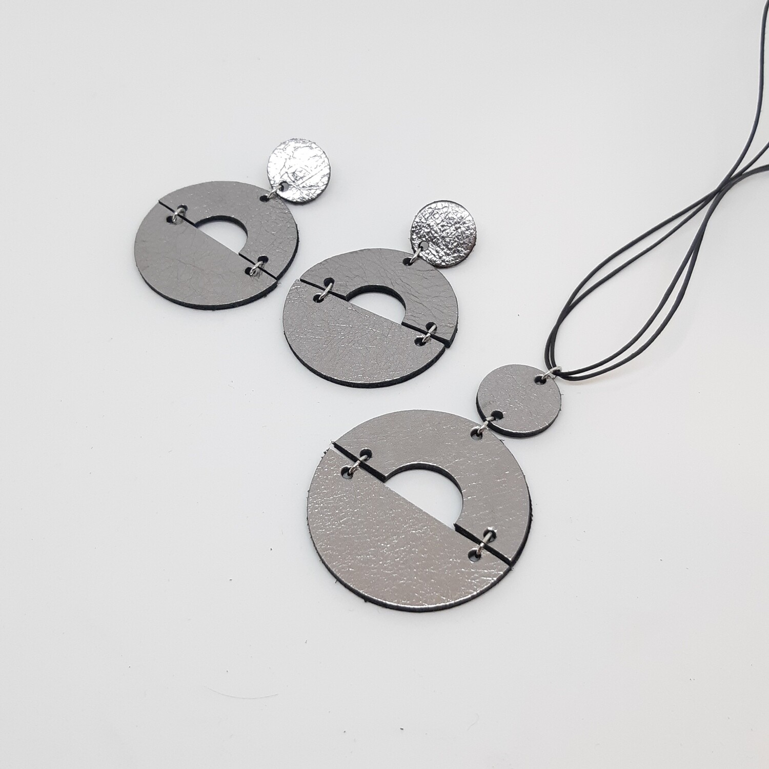 Juwelen set sterrenbeeld Capricorn/Steenbok (22 dec-19 jan) - zilver lakleder