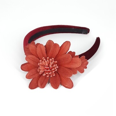 Rode velours diadeem met rode leder bloem