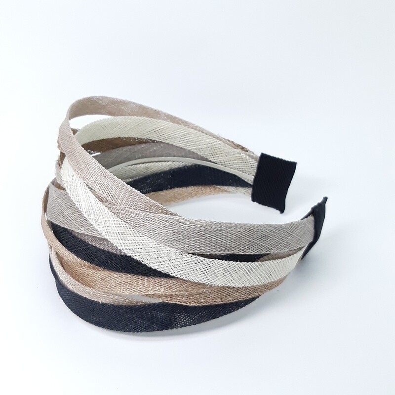 Diadeem met mixed taupe tonen in sinamay - Large