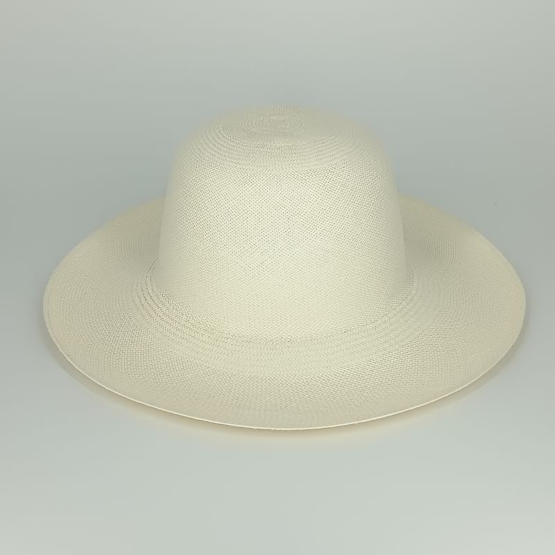 Panama Capeline - Brisa 4/5 - broken white - diam: 37cm Panama Capeline -Brisa nr 4/5- ecru - diam: 37cm