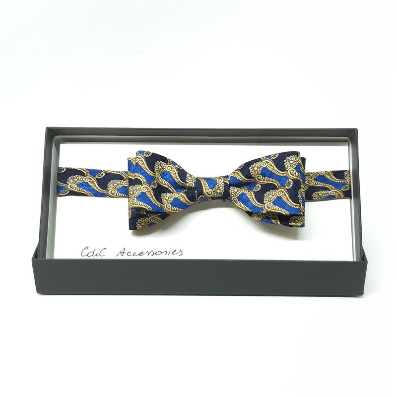 Vlinderdas, donker blauw met geel motief